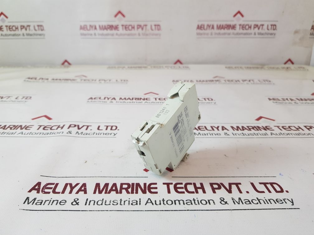 Lot Of 2X Schneider Electric 15636 Fuse Holder – Aeliya Marine