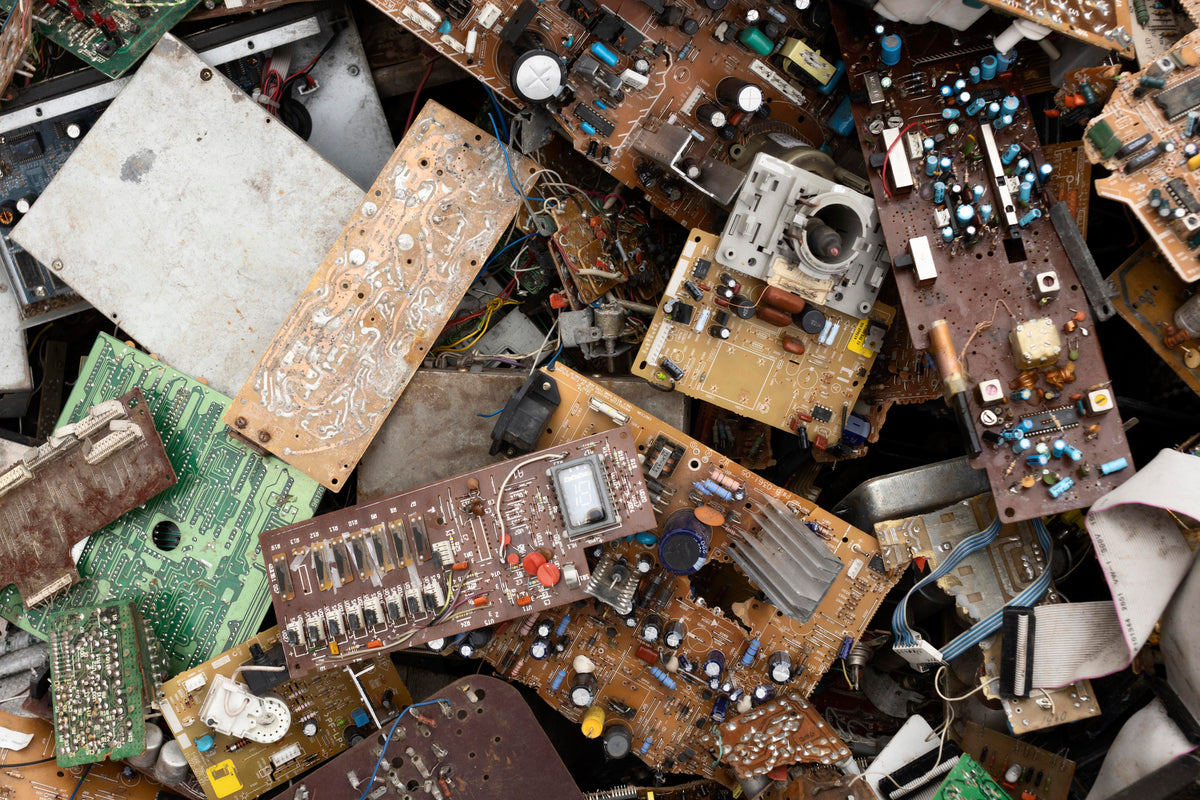 Key Electronic Components in Industrial Automation – Aeliya Marine