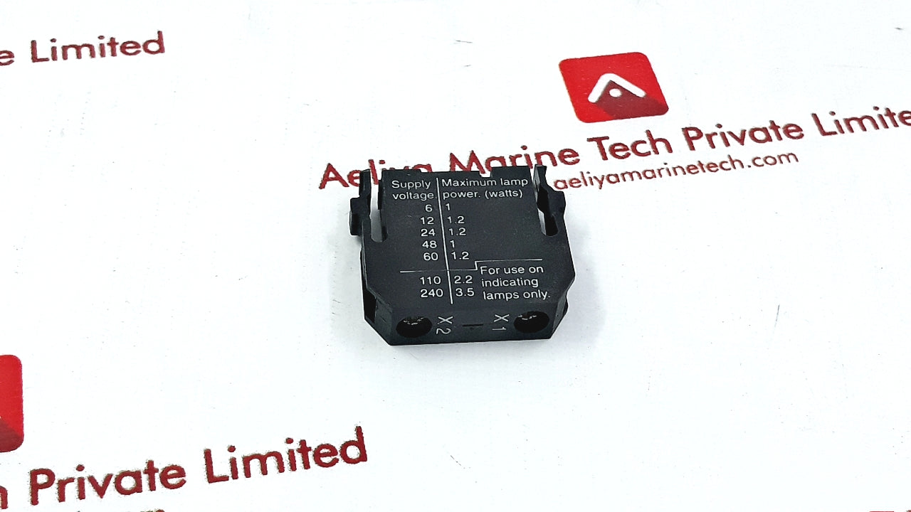 Lot Of 2X Cutler-hammer E22D Lamp Contact Voltage Light 250V