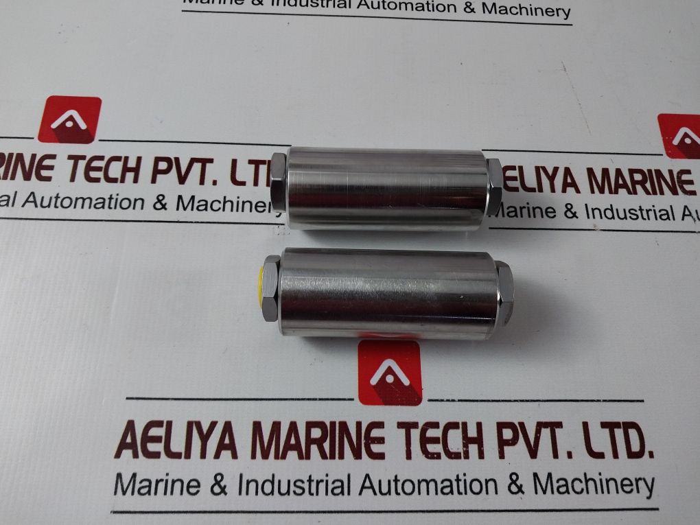 100339 Shuttle Valve Rev. D