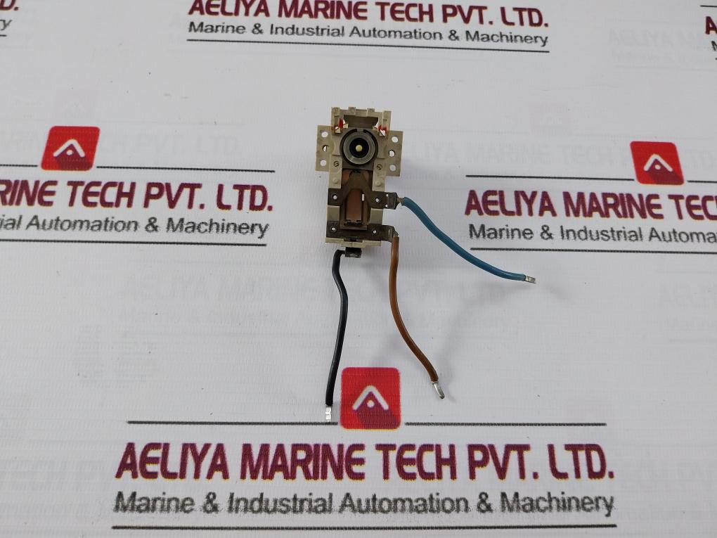 143171 Panel Mount Thermostat 16/250~ 10-50 C