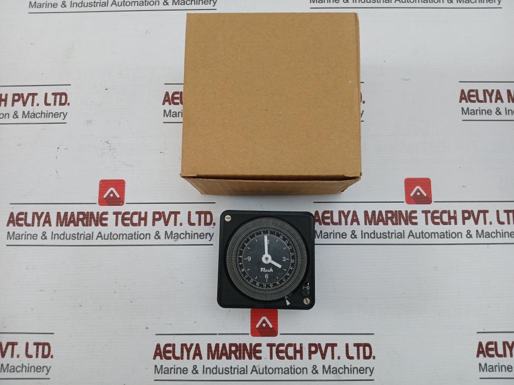 16026 Brand Flash 110Vac-50/60 Hz Analogue Time Switch