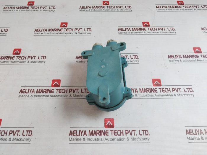 184372 Marine Socket With Switch 250V 10A Ip56