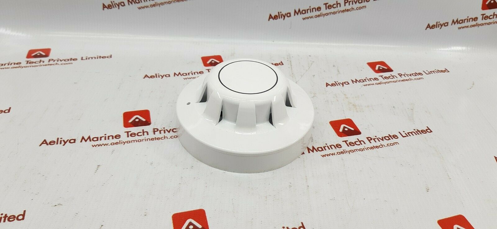 Apollo 55000-216 Apo Ionisation Smoke Detector 9-33 Vdc