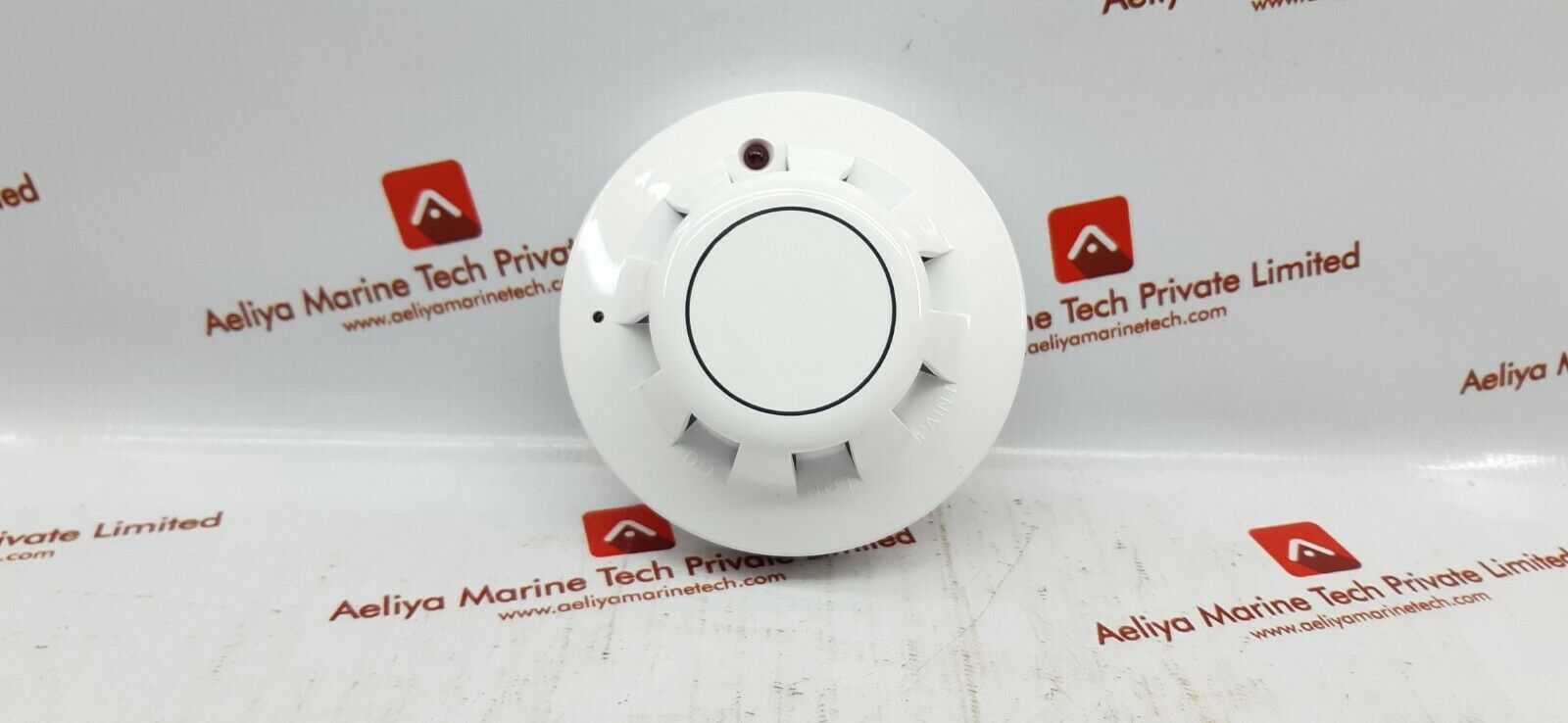 Apollo 55000-216 Apo Ionisation Smoke Detector 9-33 Vdc