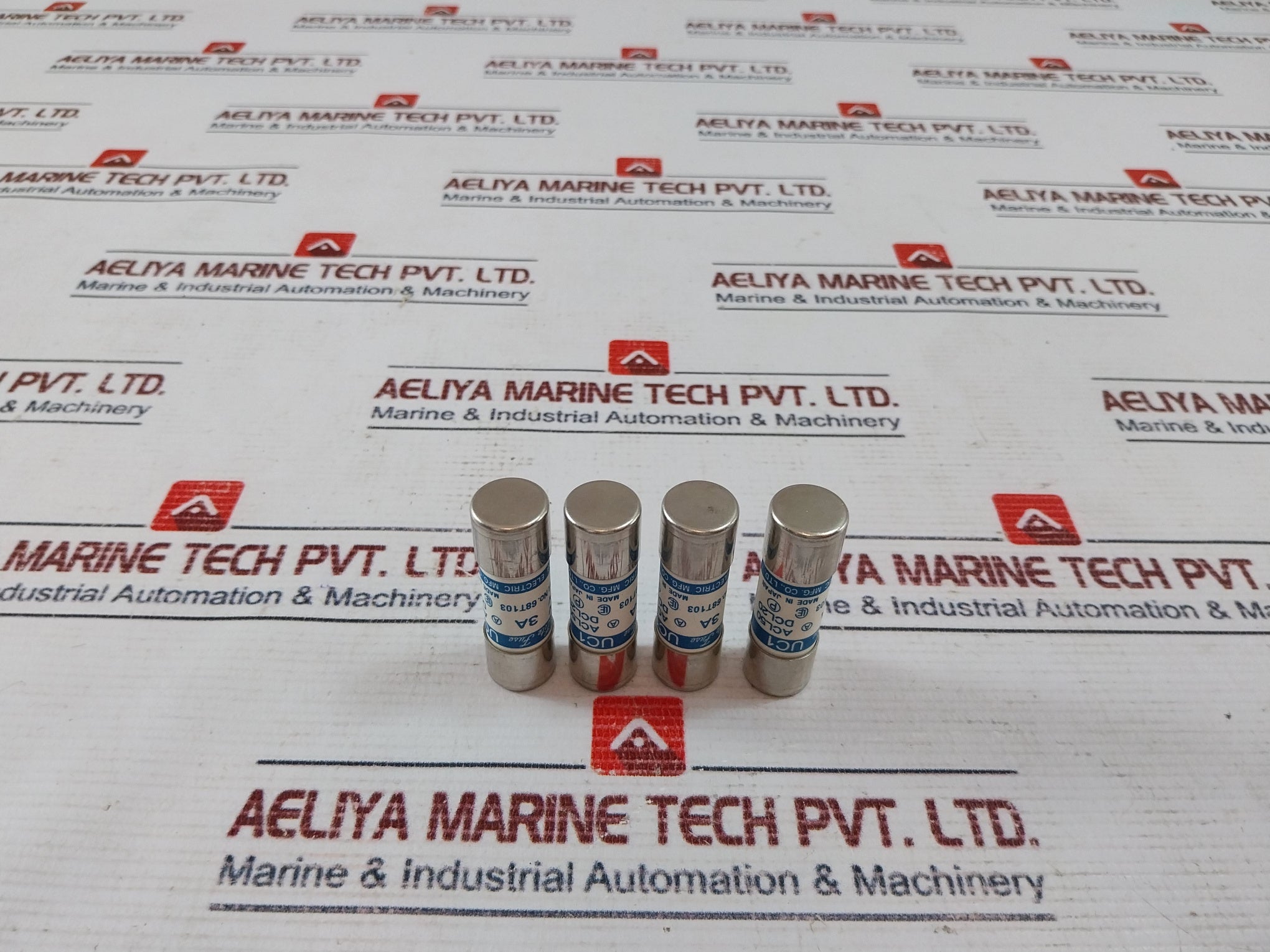 Lot of 4X Cello-lite UCL Fuse 3A 68T103