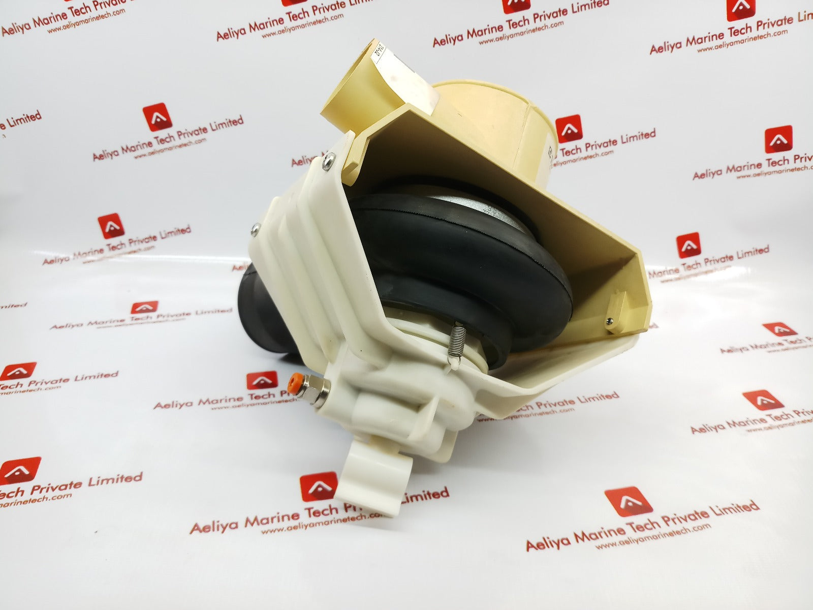 Drain valve for wascomat 438009301