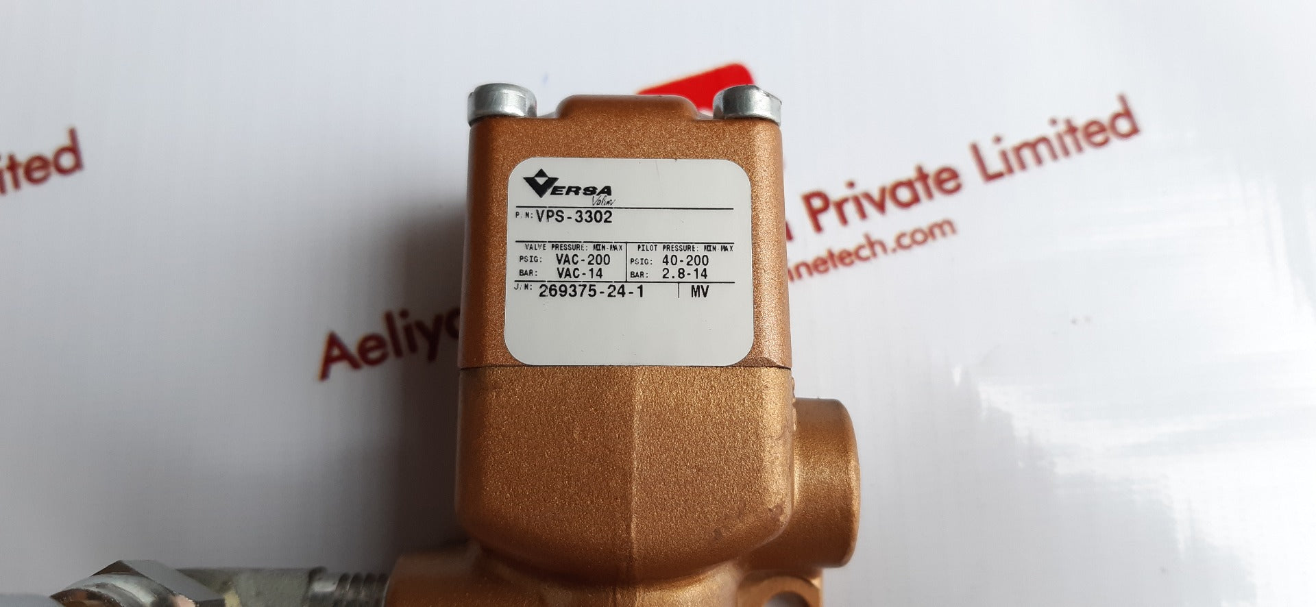 Versa vps-3302 3-way pneumatic directional valve
