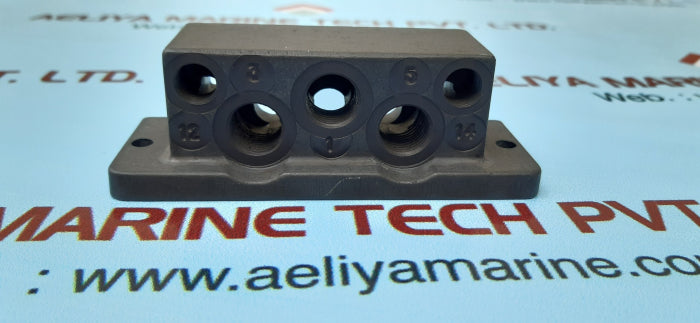 Parker end plate p2v-am512hs 9302 0863-02