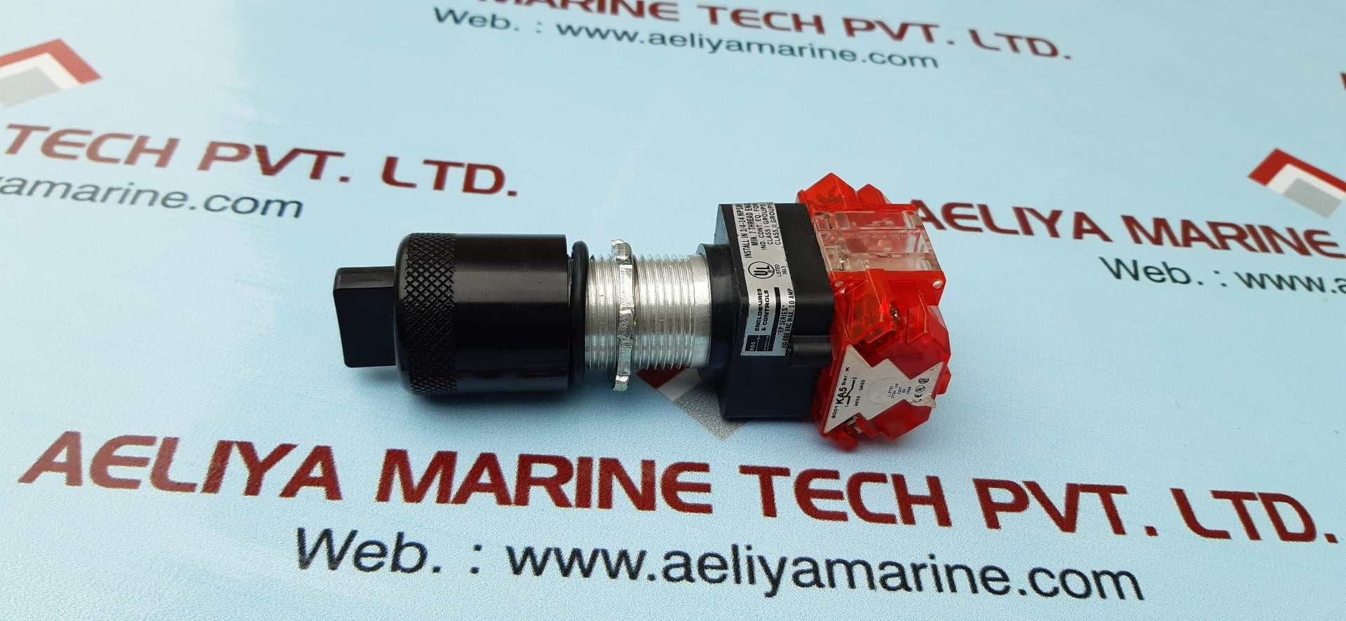 Enclosures & controls cad2800832dt2 hoa selector switch