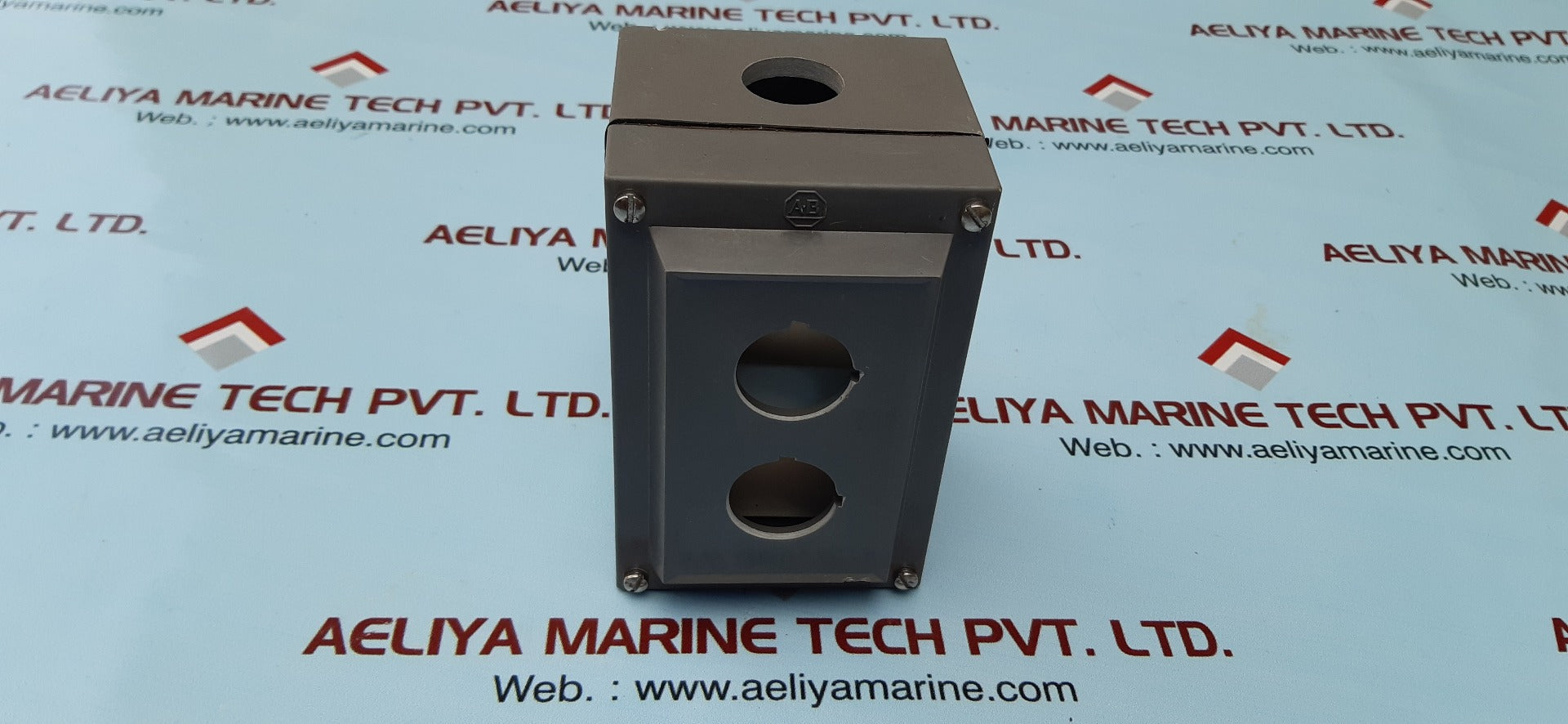 Allen-bradley 800r-2hz4r ser b hole pushbutton enclosure