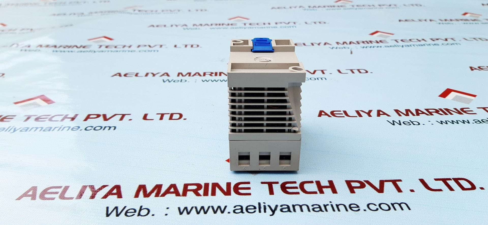 Idec ps5r-a24 7.5 watt 24 vdc .3amp power supply