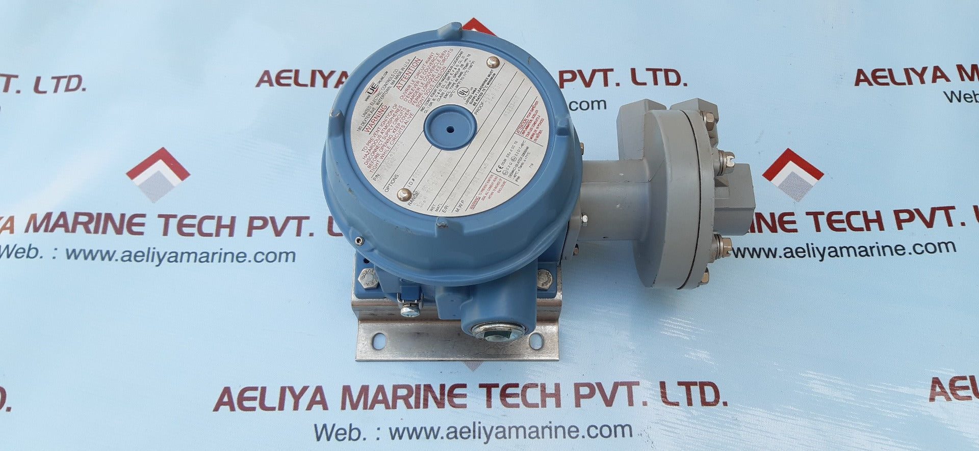 Ue j120k-15641 explosion proof differential pressure switch