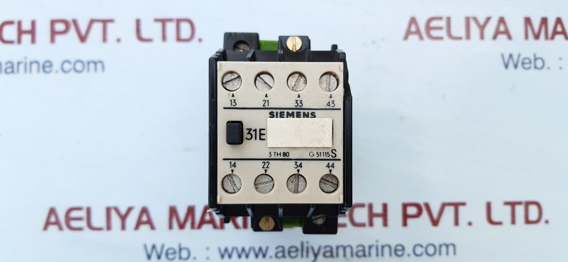 Siemens 3Th80 31-0B Relay With 220V Dc Coil