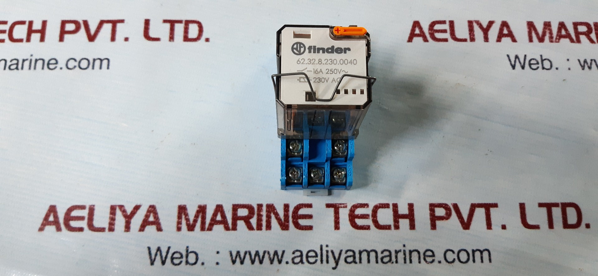 Finder 62.32.8.230.0040 Power Relay With Base