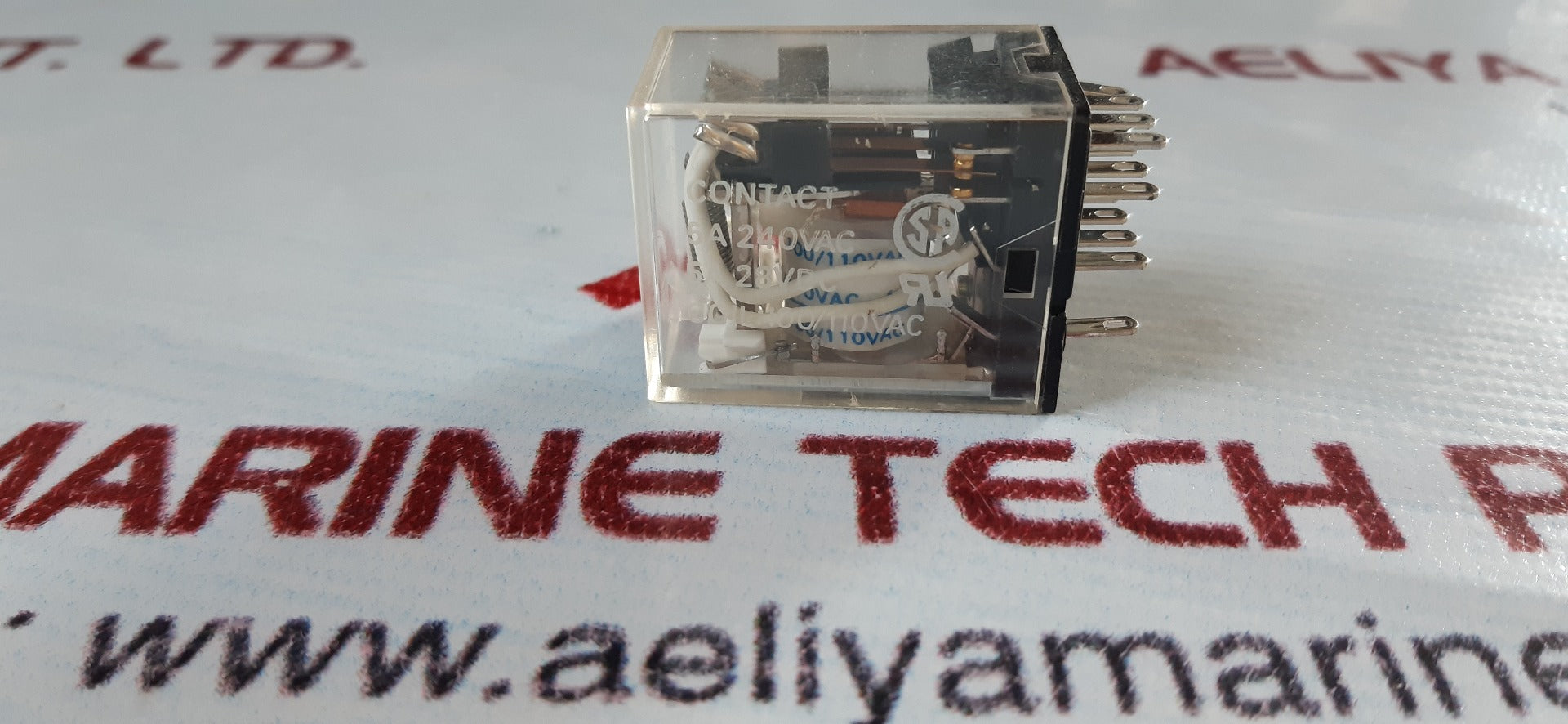 Lot Of 4X Omron My4N Relay 100/110 Vac
