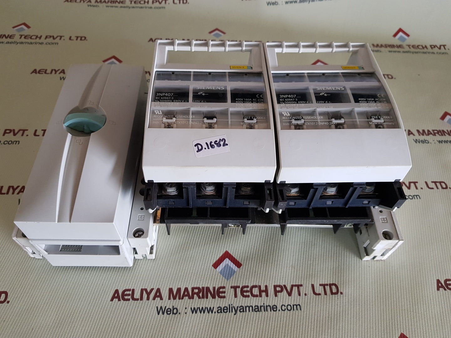 Siemens 3np407 fuseholder switch 160a 12w  Attachment