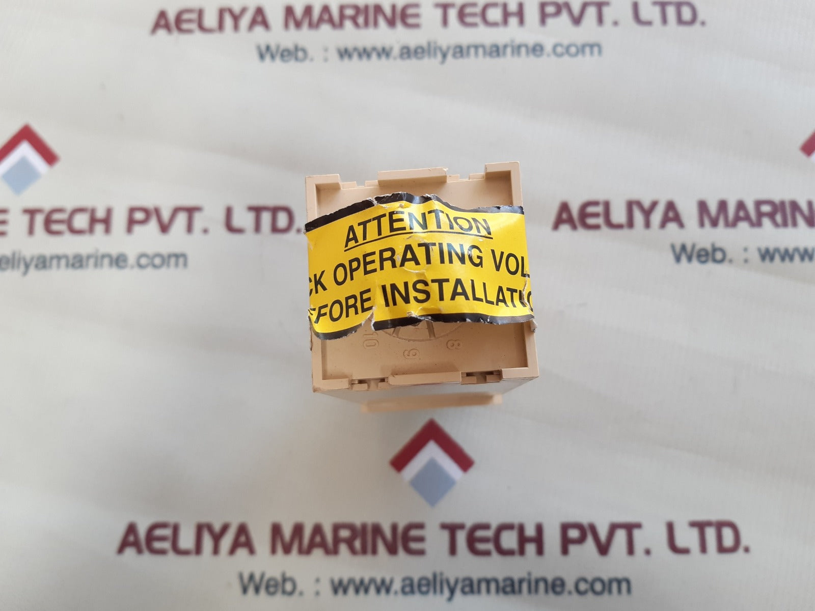 Tempatron 346-378 110v/230-240. 50/60 hz