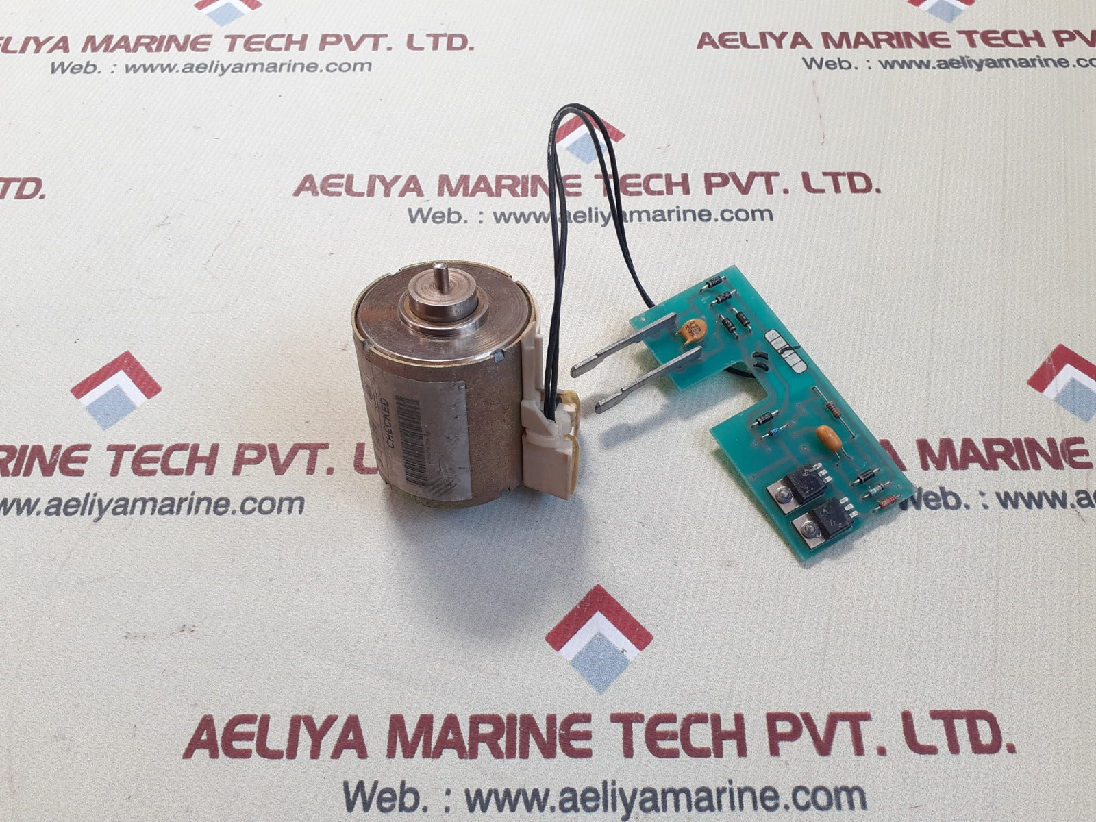 Schneider electric 685 679  mn-u undervoltage release for masterpact circuit breaker