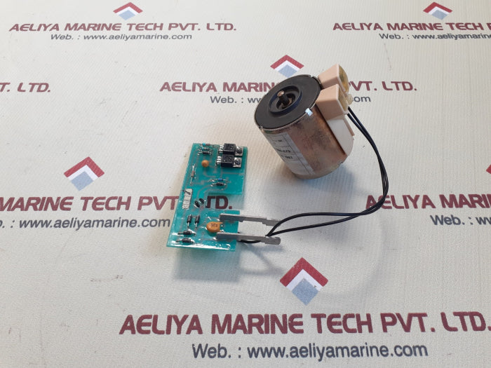 Schneider electric 685 679 undervoltage release foer masterpact circuit breaker 