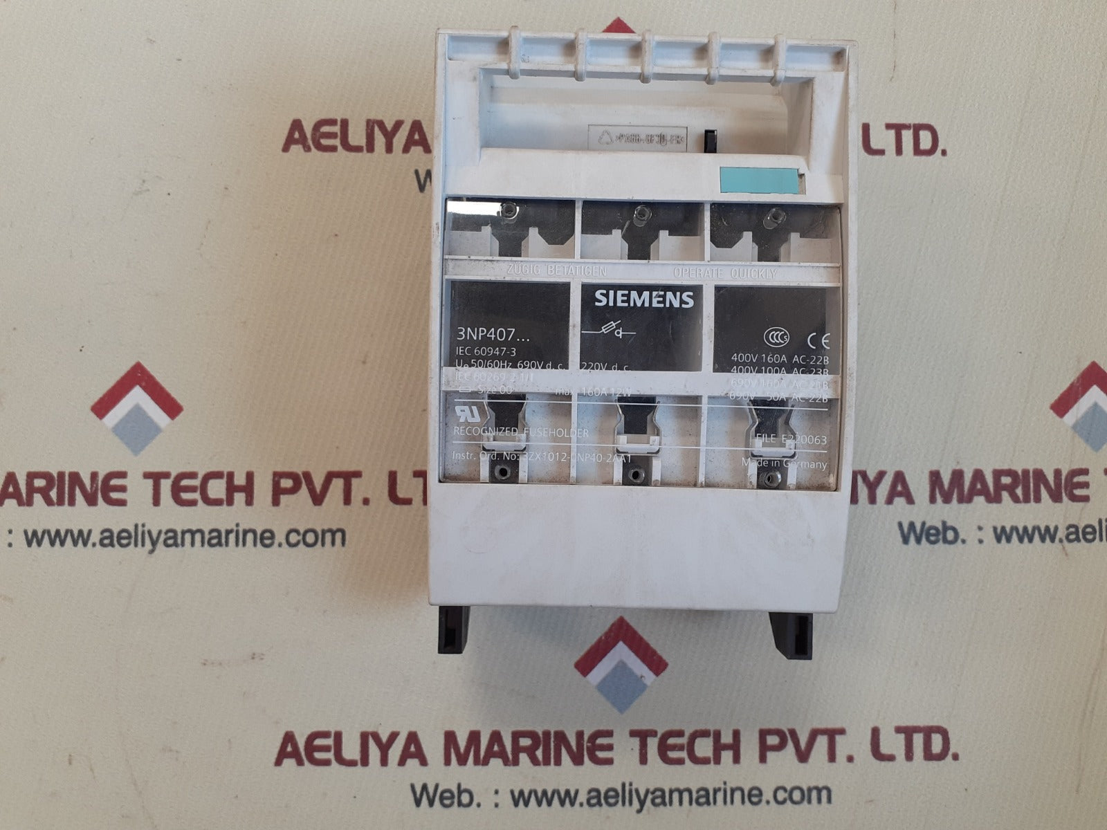 Siemens 3np407 fuseholder