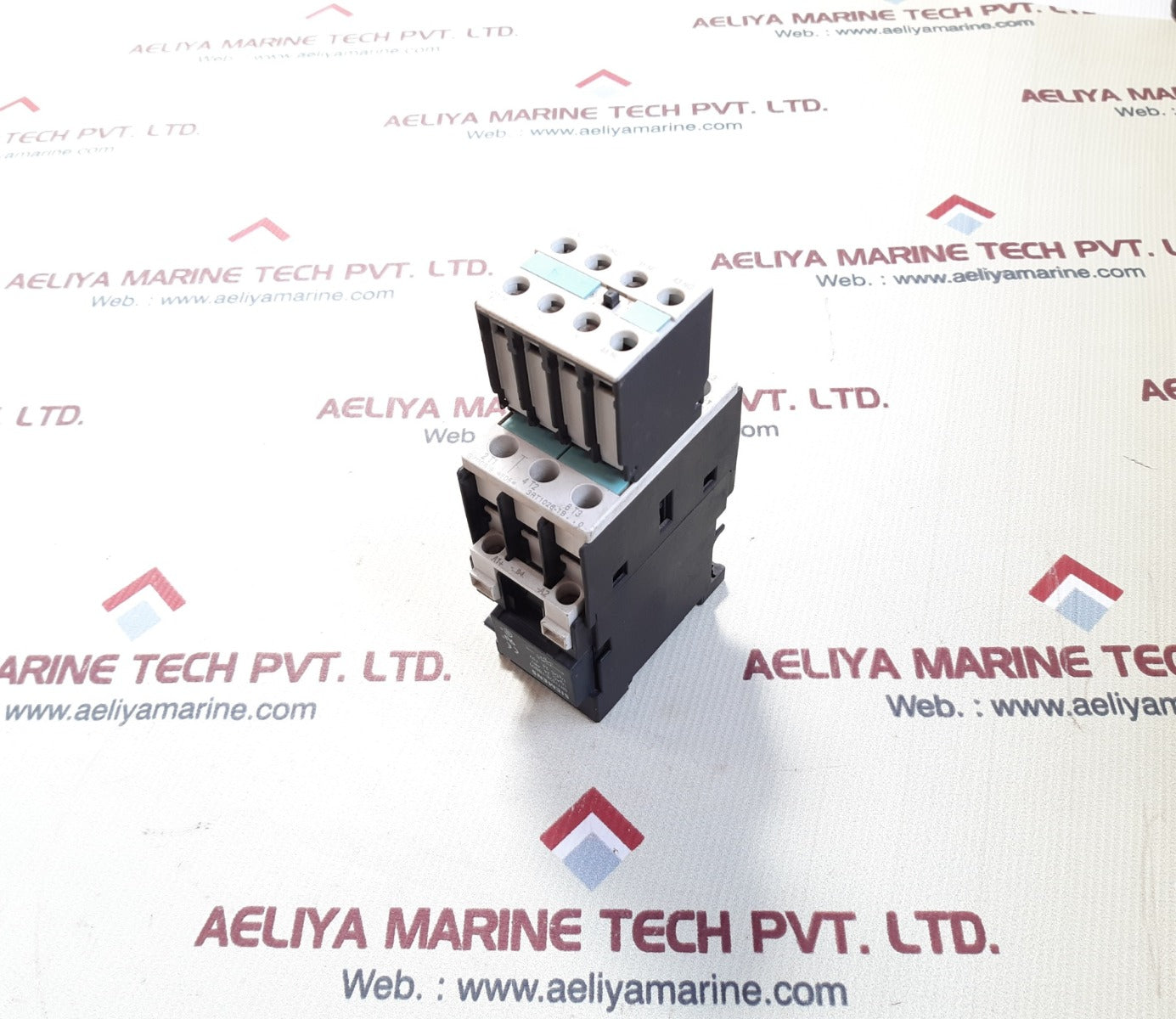 Siemens 3rt1026-1b contactor with auxiliary switch 3rh1921-1ha22