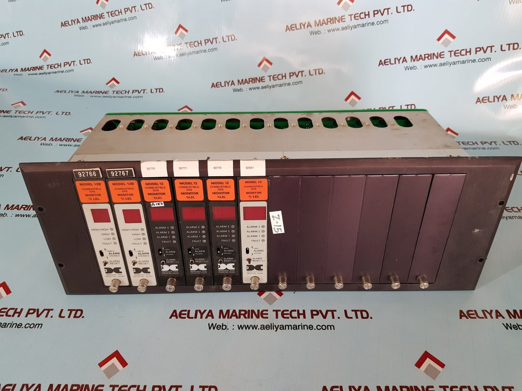 Detcon model no 12/12b combustible gas monitor %lel rack – Aeliya Marine