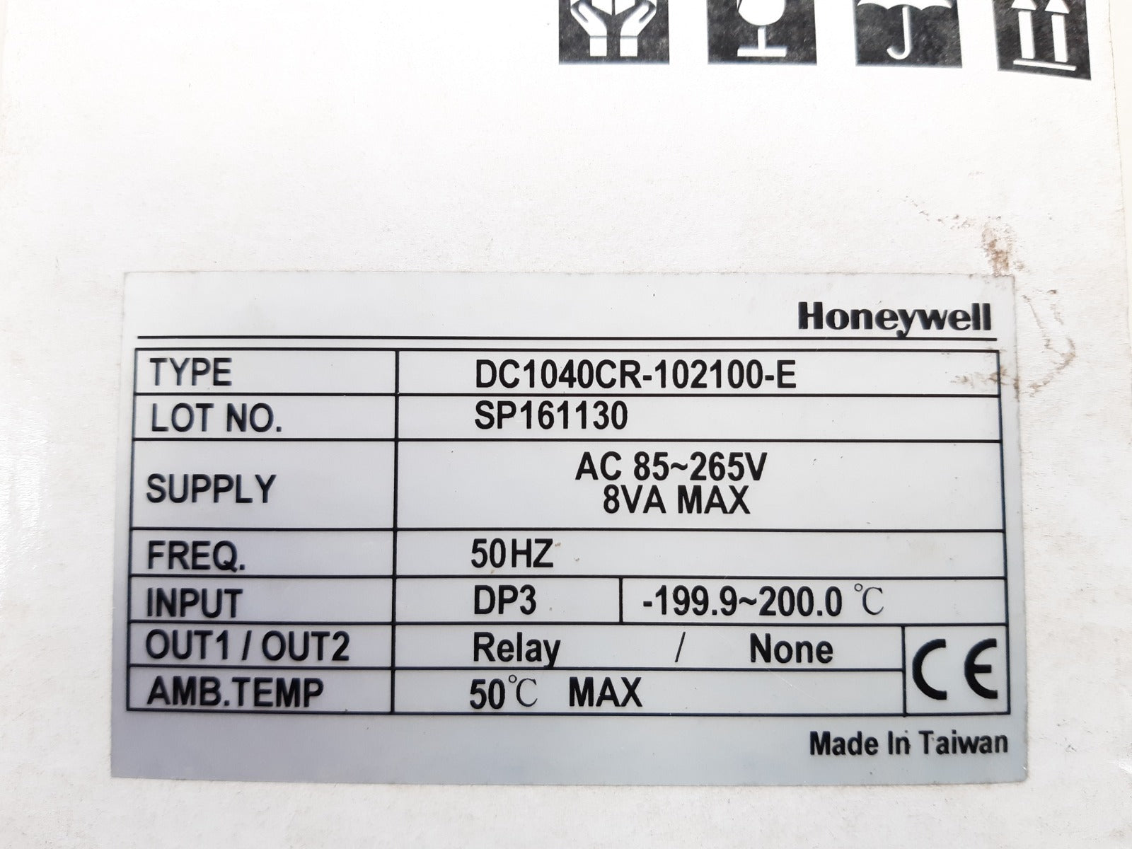 Honeywell dc1040cr-102100-e pid controller