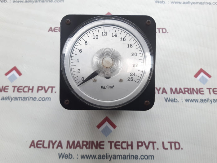 Woojin d.c. ammeter 0-25 kg/cm²