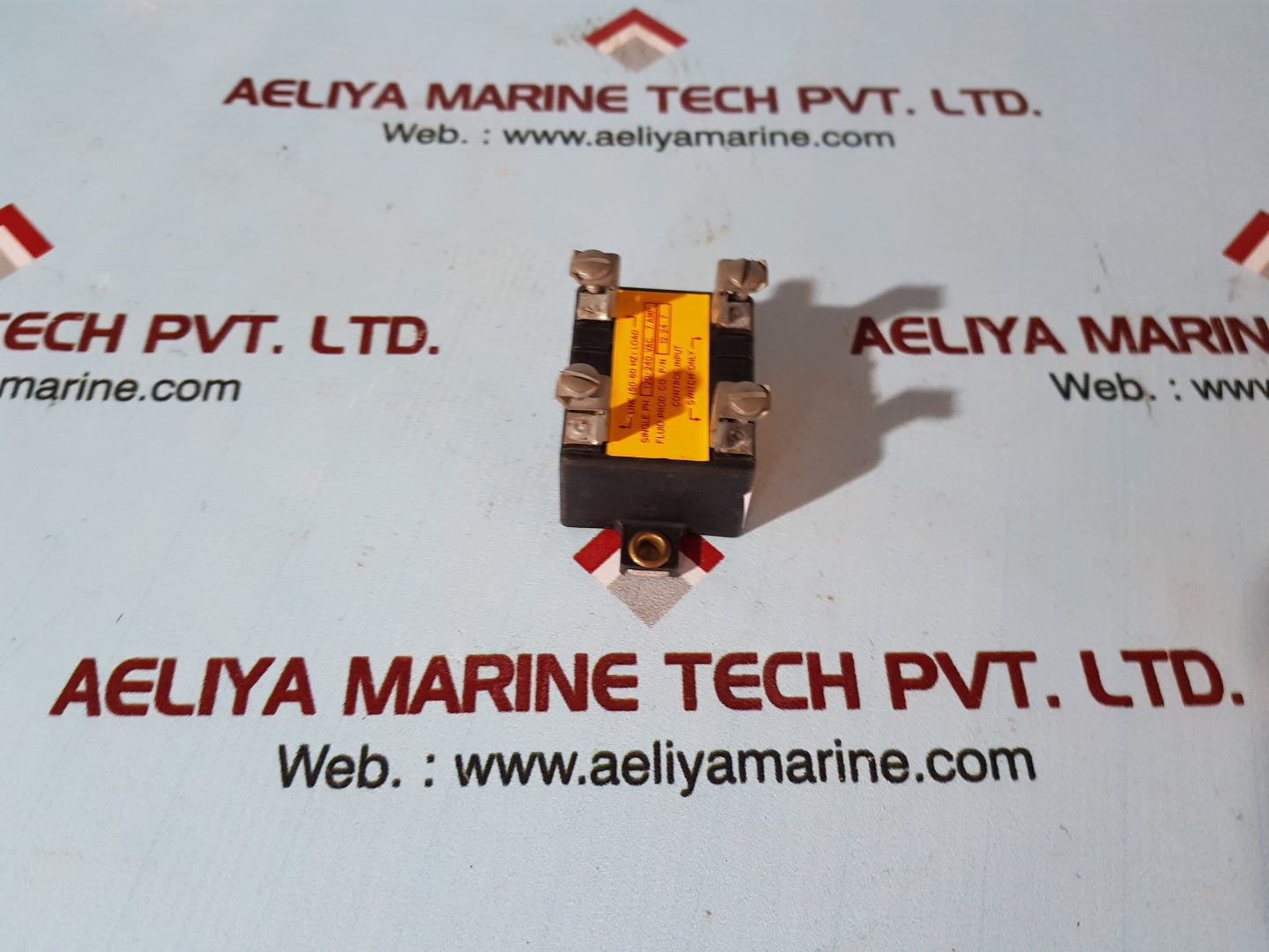 Fluid 12-24-7 solid state control relay