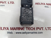 Omron d4gl-2ffa-a guard lock safety-door switch