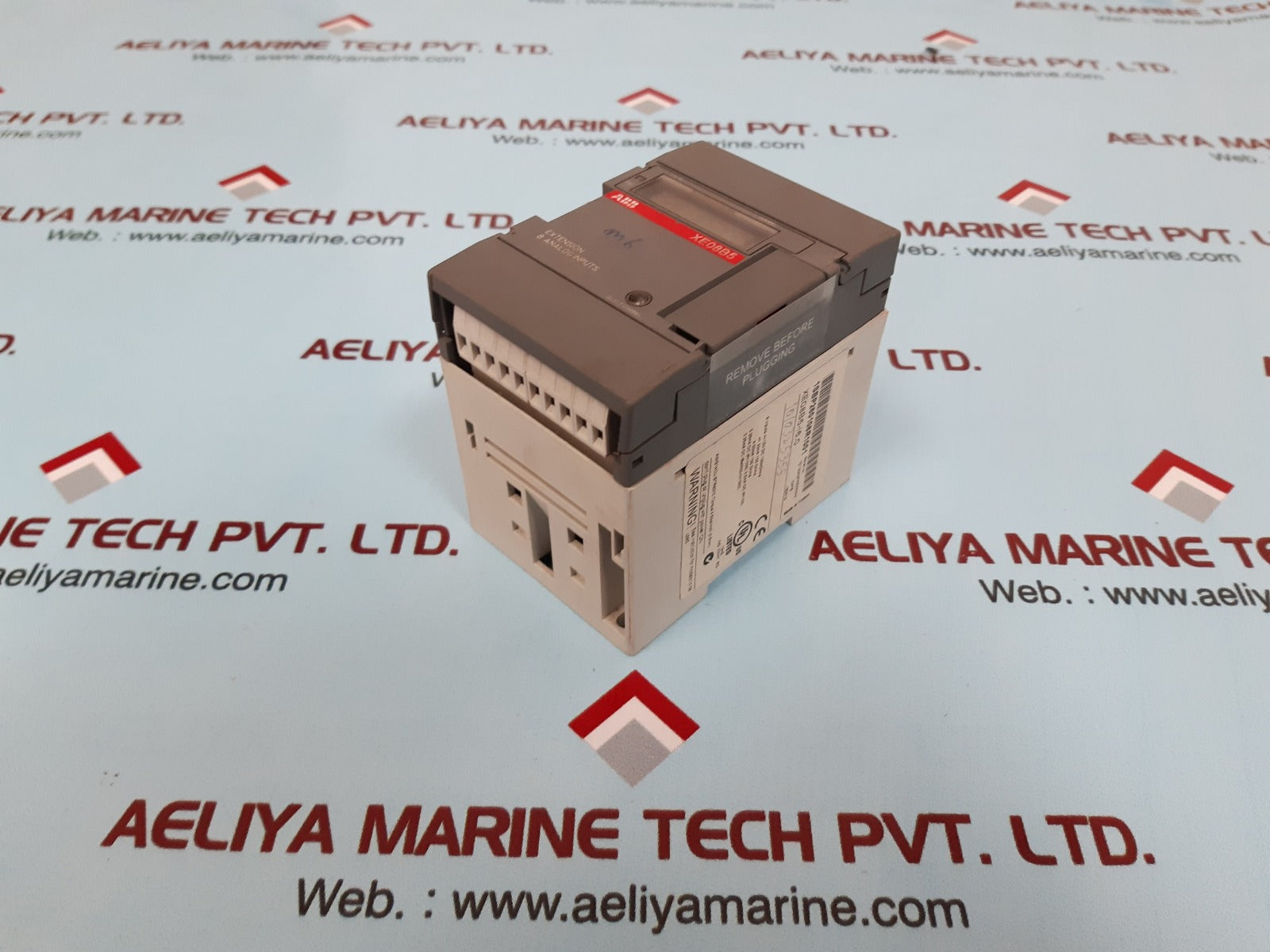 Abb xe08b5-16.0 8 analog inputs module 1sbp260106r1001