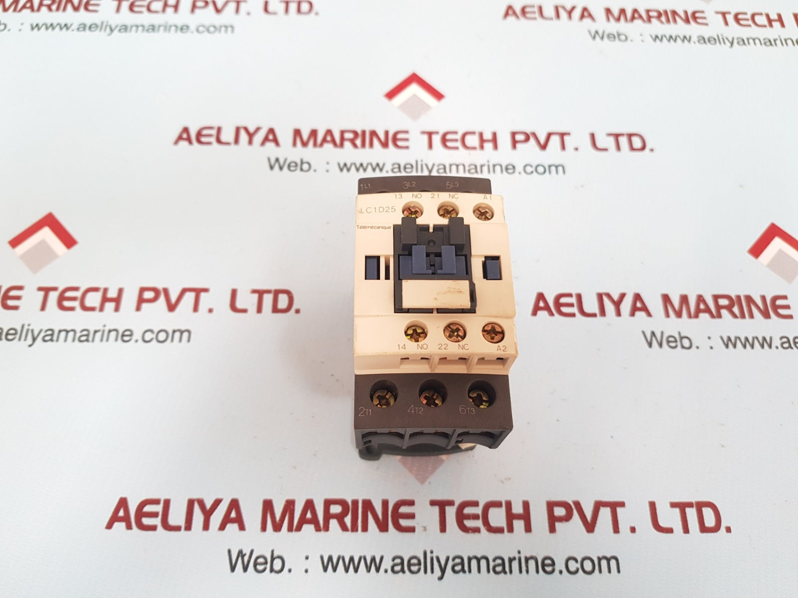 Telemecanique lc1d25 contactors with lad4rcu coil