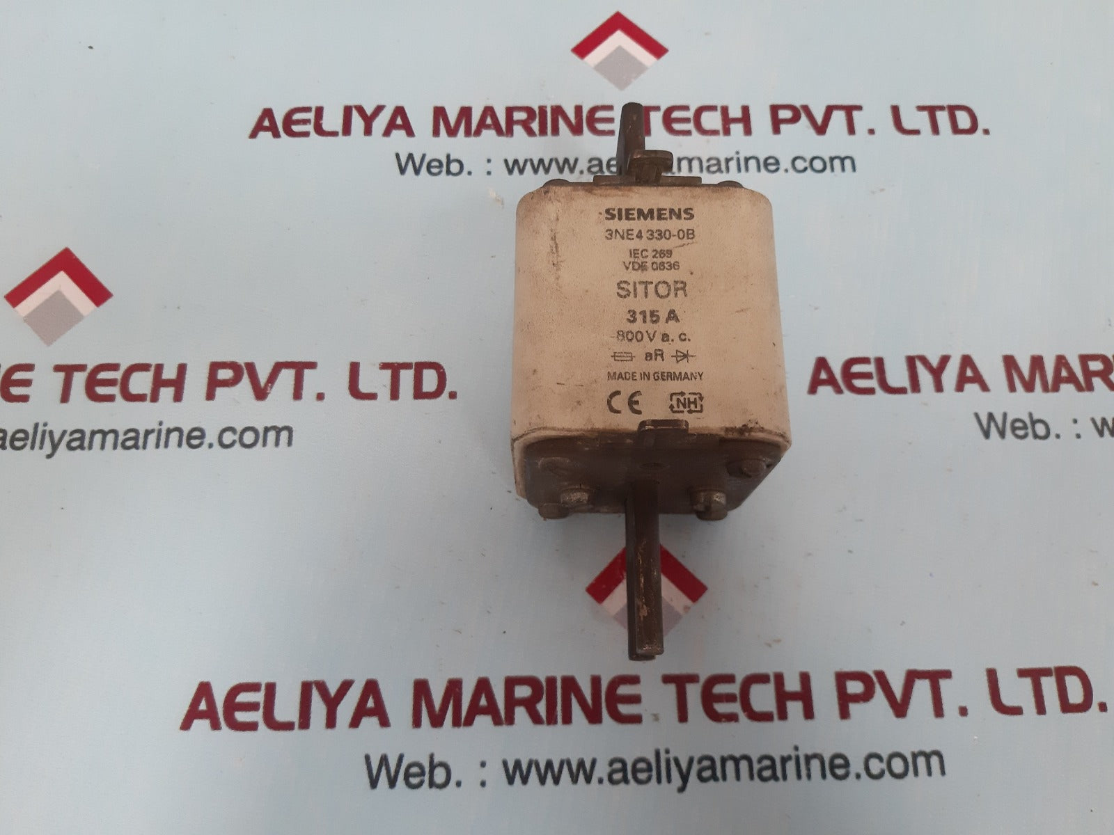 Siemens 3ne4 330-0b sitor fuse 315a 800vac