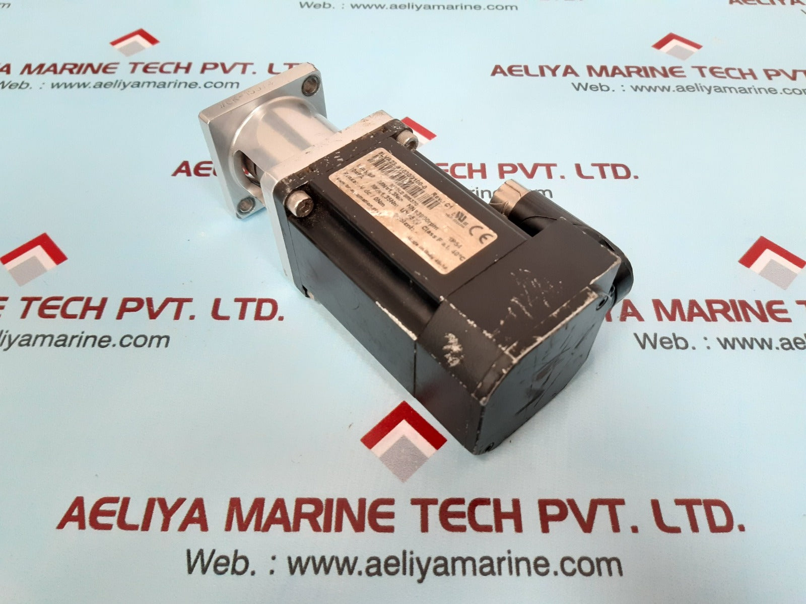 B&R 8lva23.b1030d100-0 servo motor 