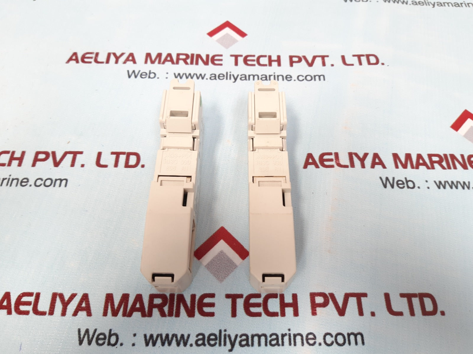 Abb Tb806 3Bse008536R1 Bus Outlet Module Cable Adapter