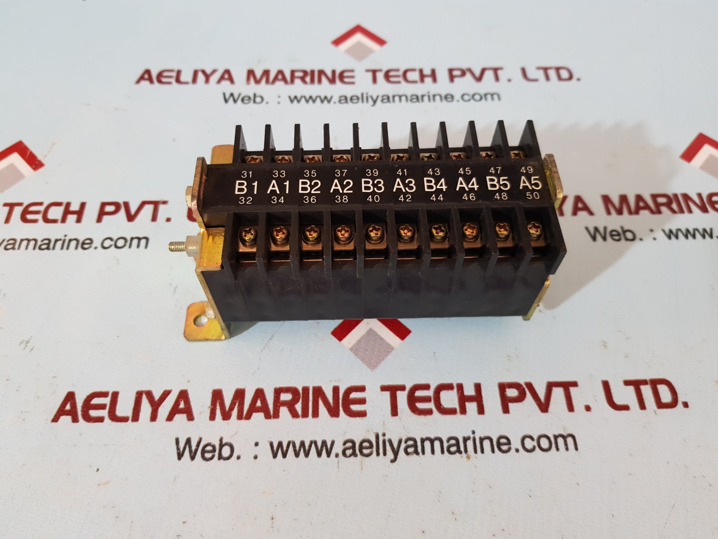 axt-1a auxiliary switch ta-8475-1-1