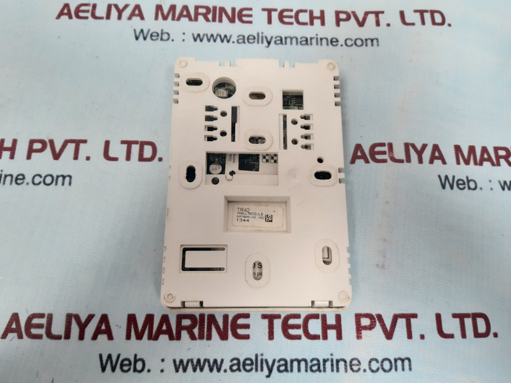 Honeywell Tr42 Lite Temperature Wall Module – Aeliya Marine