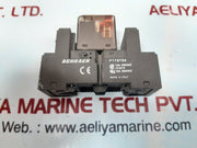 Schrack pt570t30 relay with pt78704 base