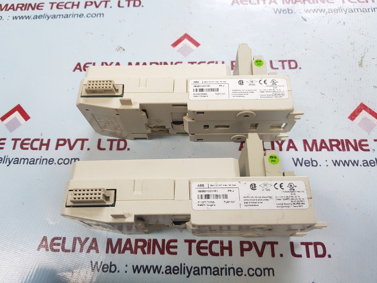 Abb 3Bse013231R1 Compact Module Termination Unit Tu811V1 250V Dc/Ac 3A ...