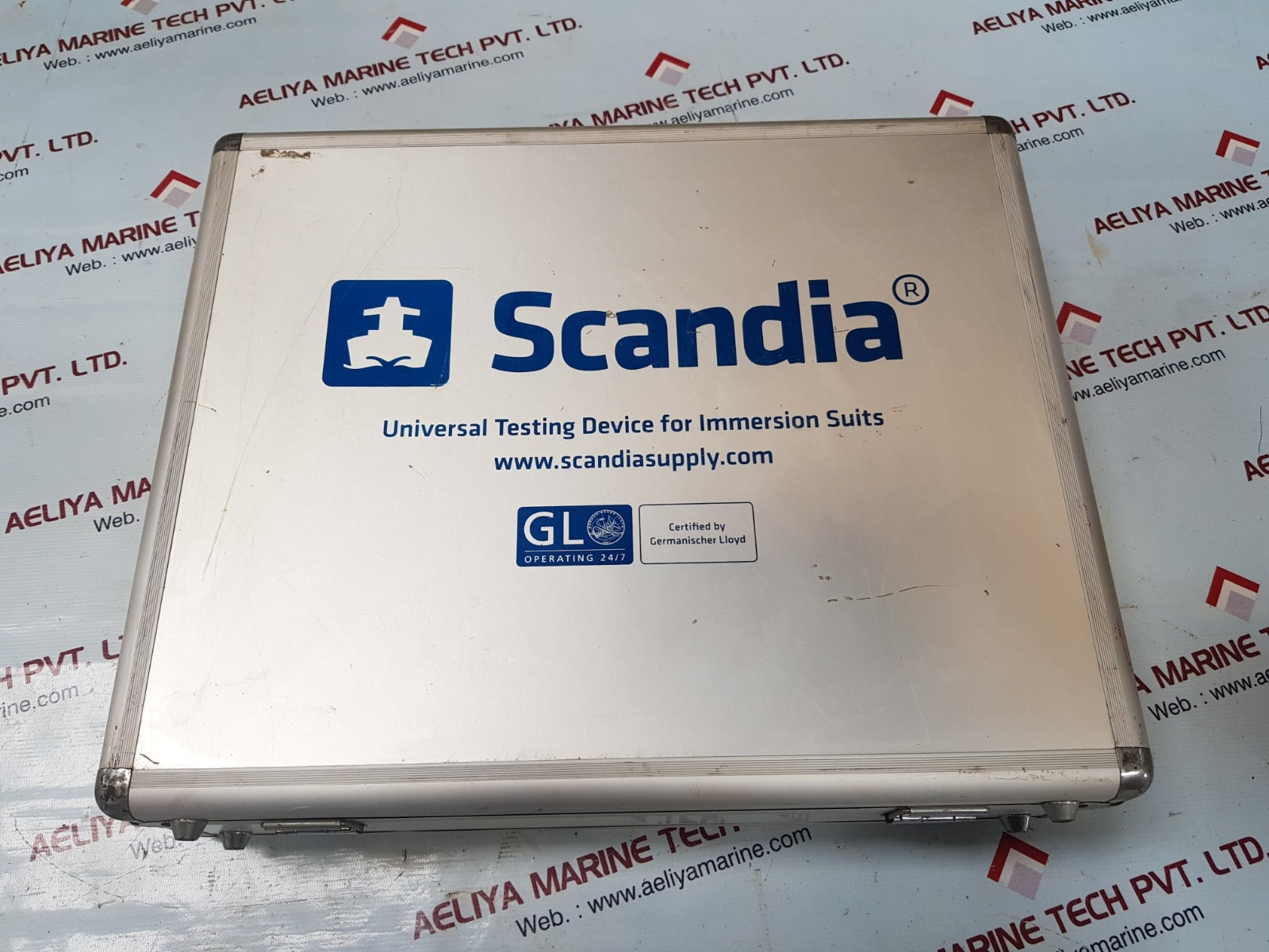 Scandia universal testing device
