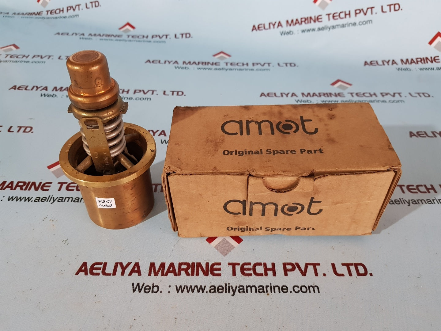 Amot 1096x180 flow control thermostat
