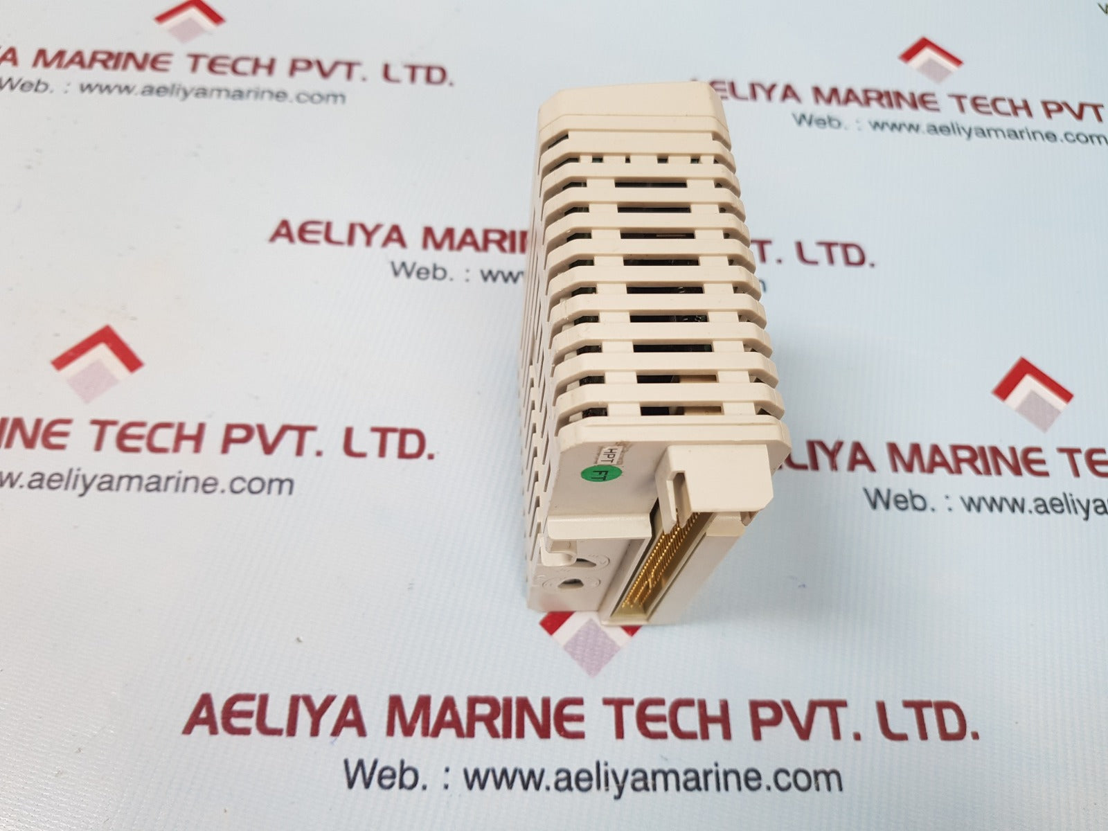 Abb ao815 3bse052605r1 analog output module pr:d 