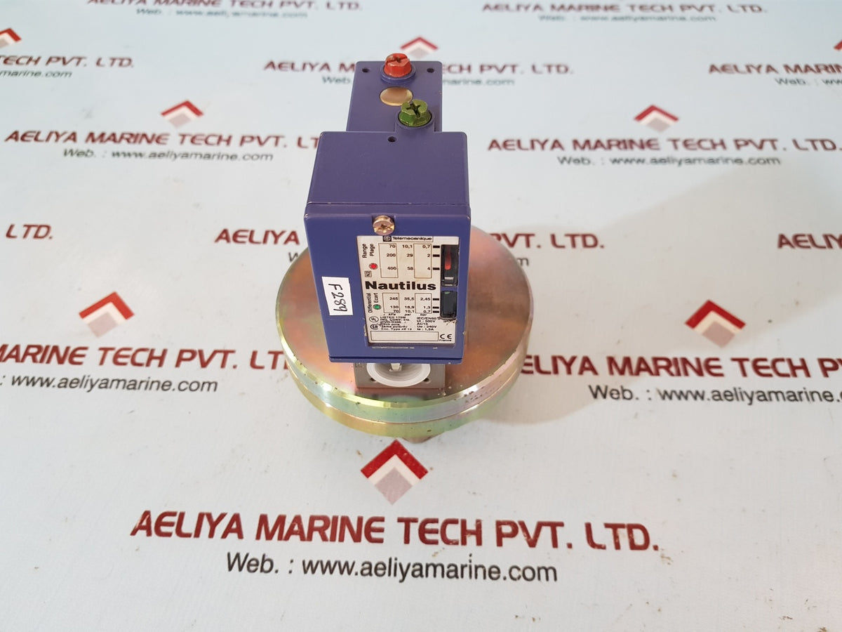 Telemecanique xml cs04b2s11 pressure switch