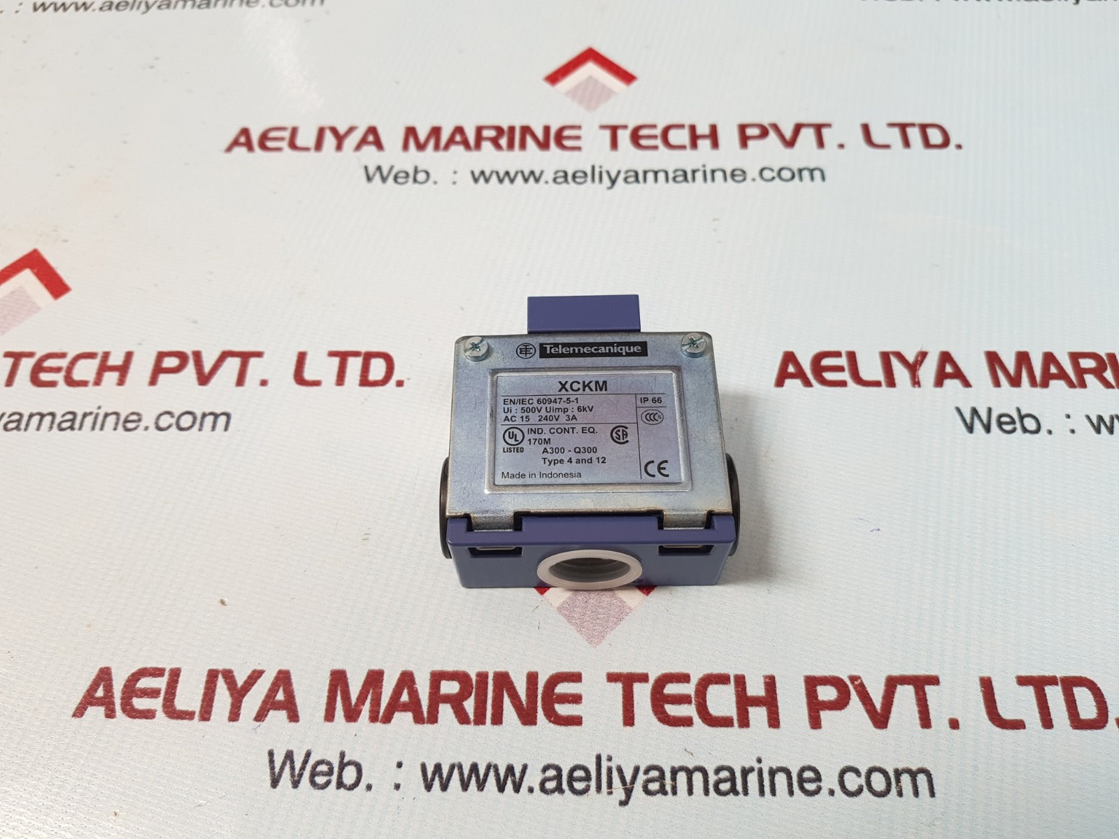 Telemecanique xckm limit switch ip 66