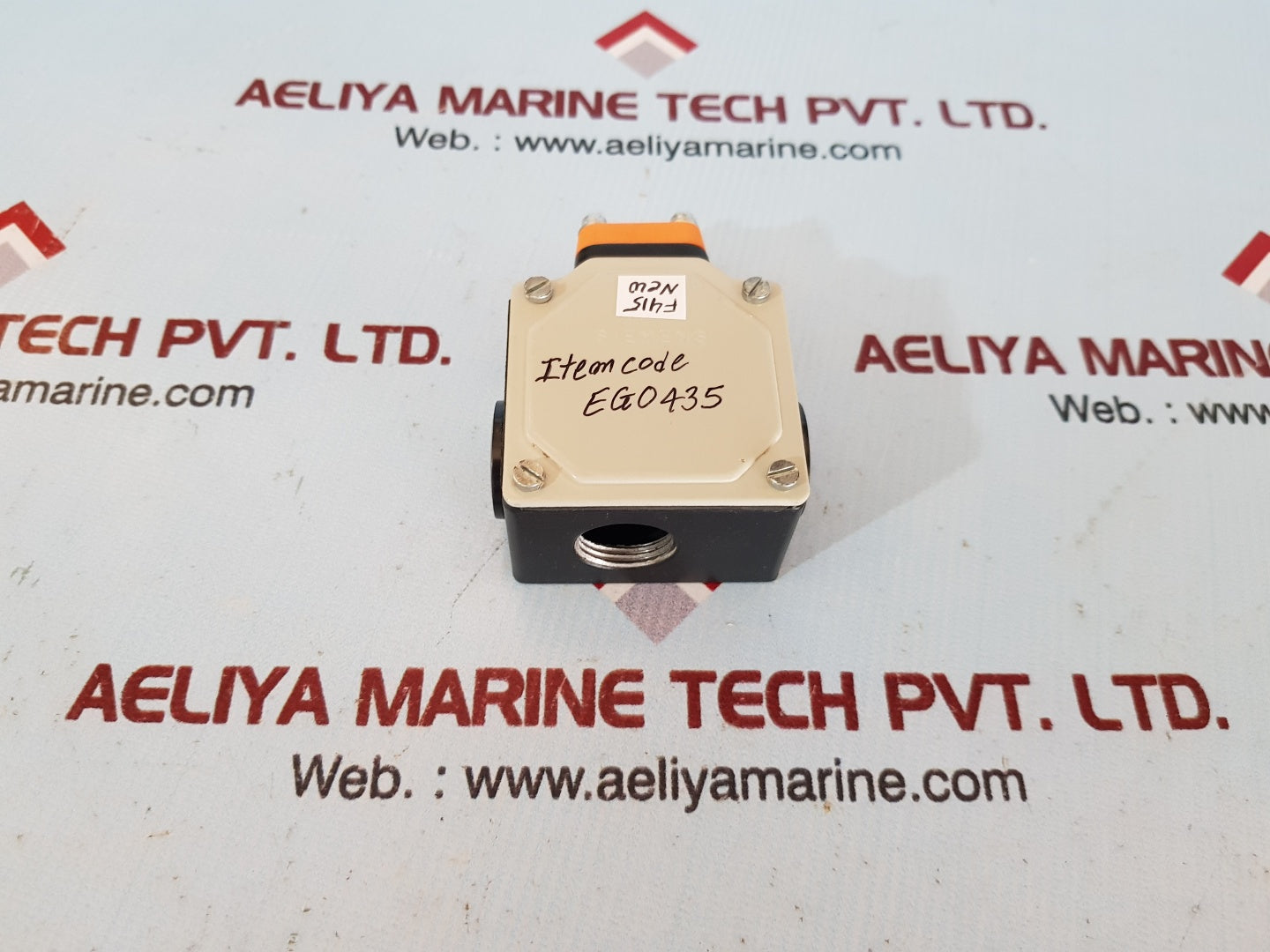 Siemens 3se3 100-0b limit switch