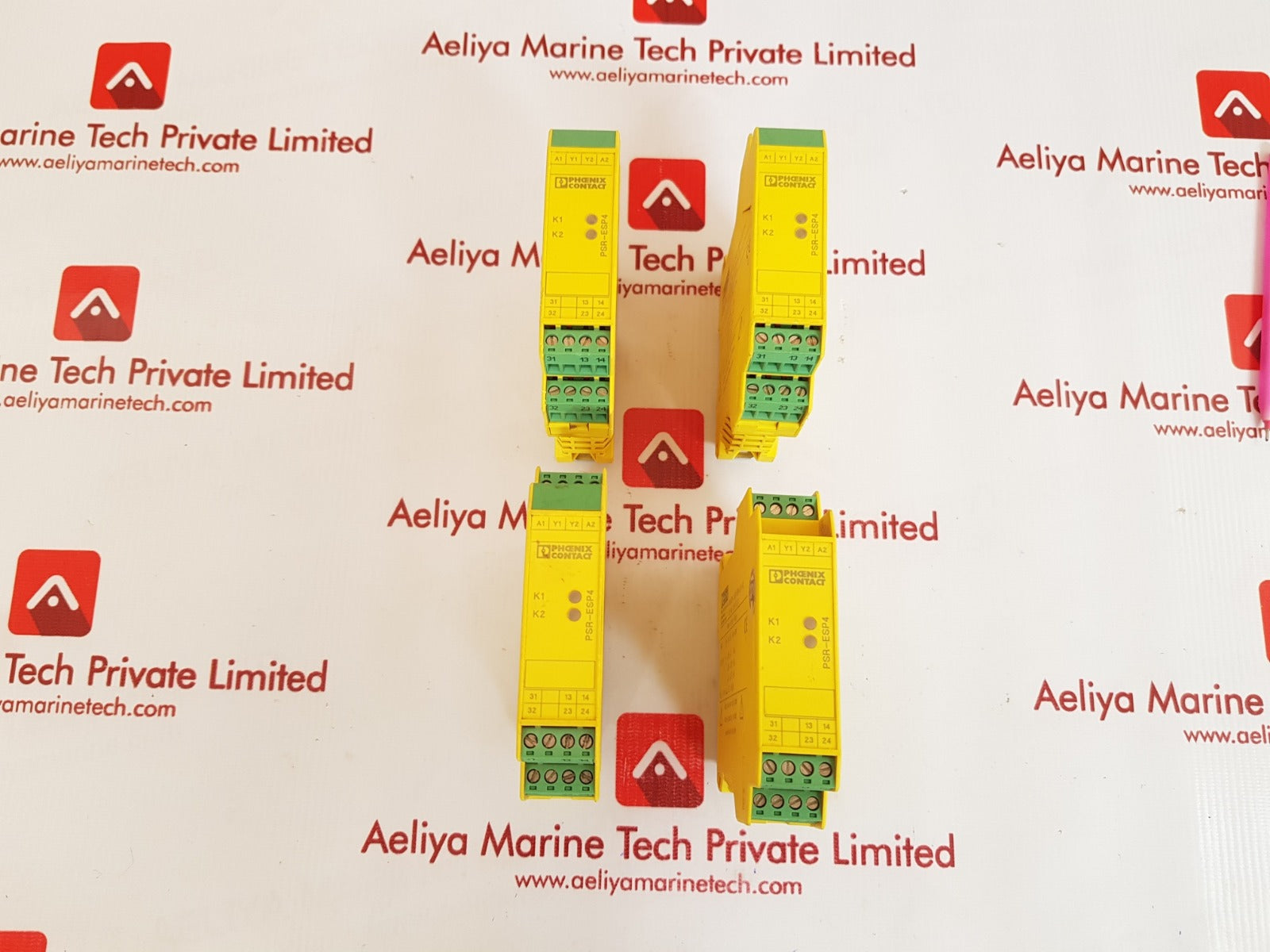 Phoenix psr-scp-24dc/esp4/2x1/1x2 safety relays