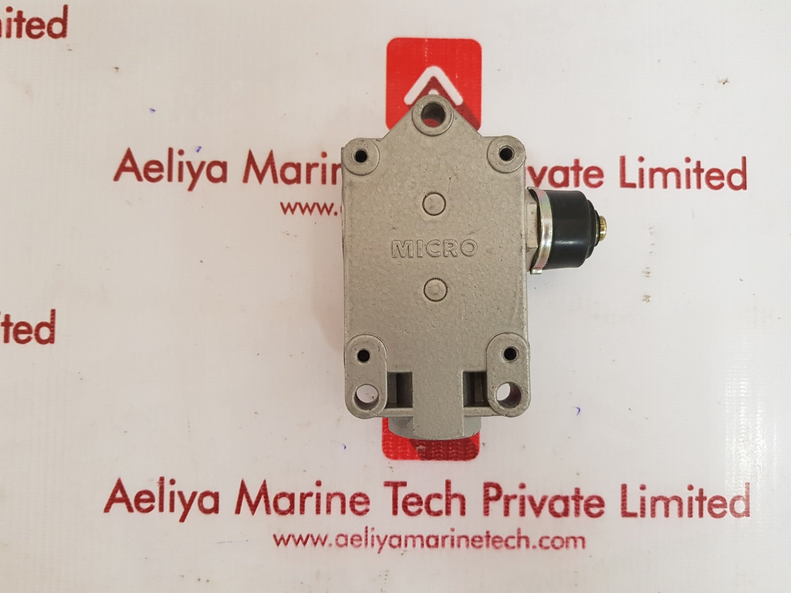 Yamatake-honeywell baf1-2rn-rh-j micro limit switch