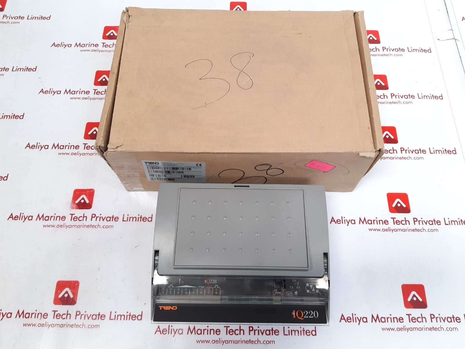 Trend iq228/unb/230v controller module iq228-400008