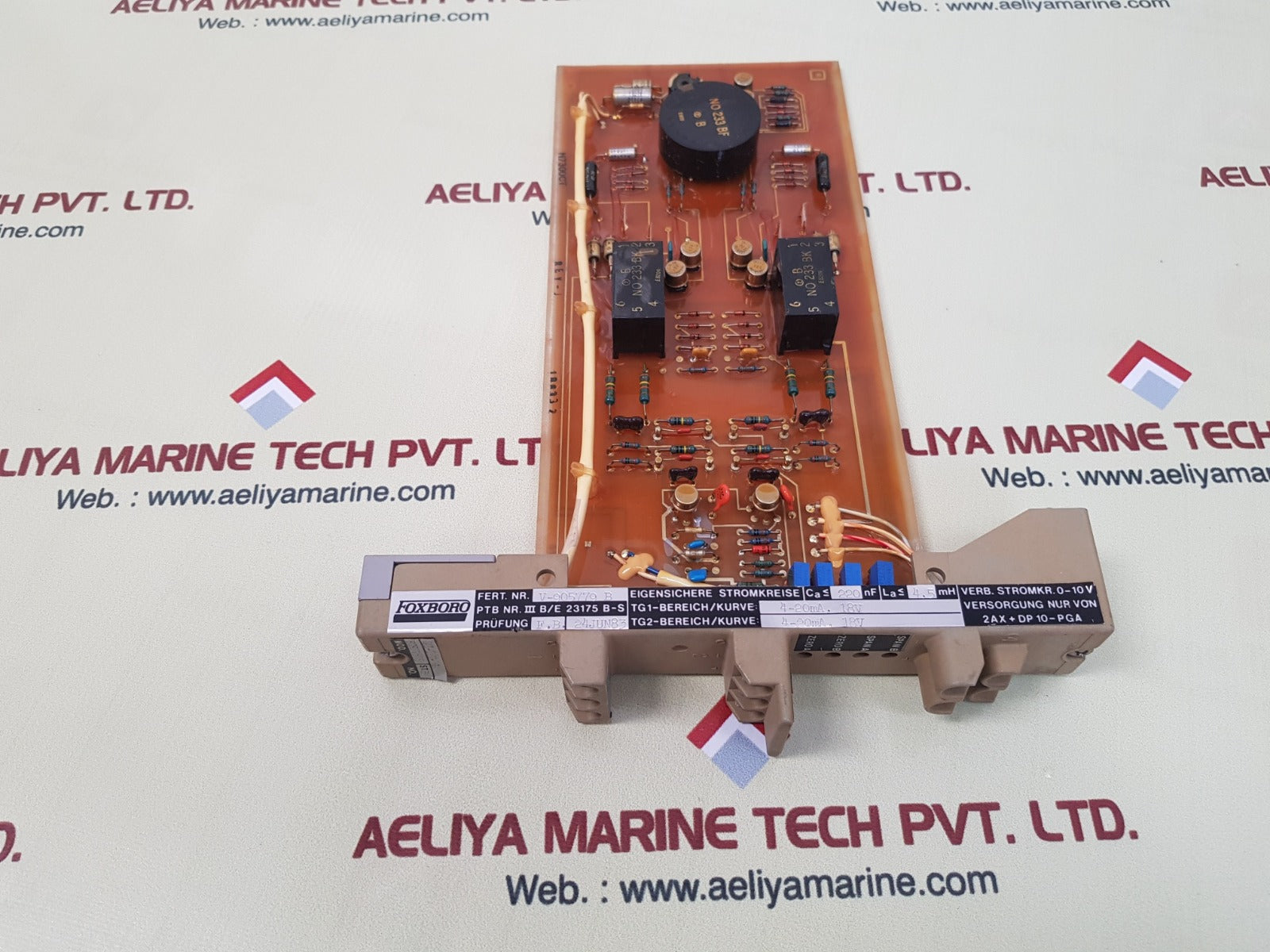 Foxboro 2ax+dp10-pga power distribution module v-905779 b 